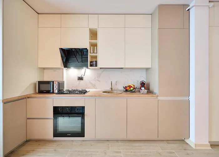 Japandi Queen Std - Infinity Pool &