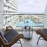 Japandi Queen Std In Infinity Pool & Διαμέρισμα *