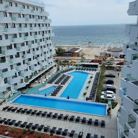 Daire Japandi Queen Std In Infinity Pool &