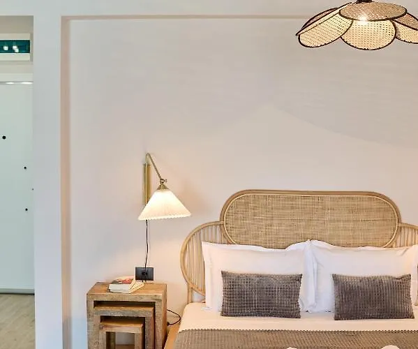 Japandi Queen Std - Infinity Pool & * Năvodari